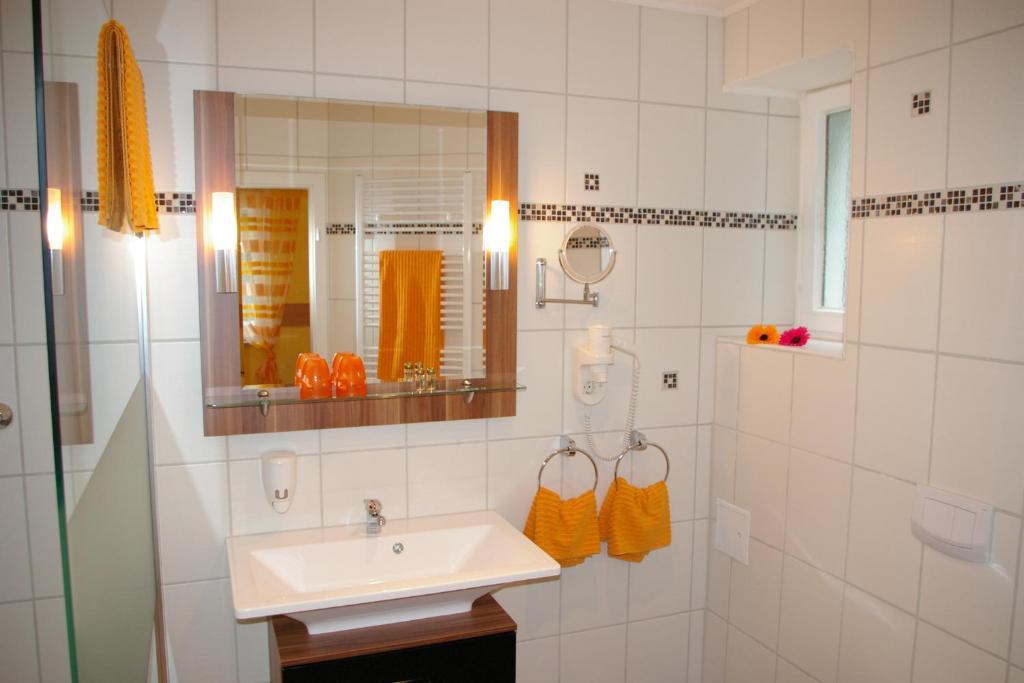 Hotel Heissinger باد بيرنك ام كيش المظهر الخارجي الصورة